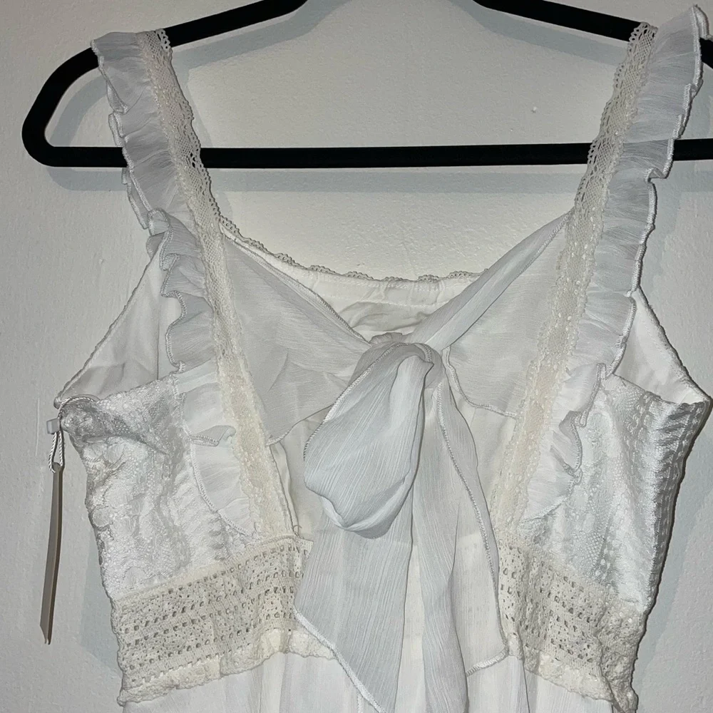 ADORABLE white sundress with tie back and ruffles - Picture 8 of 13